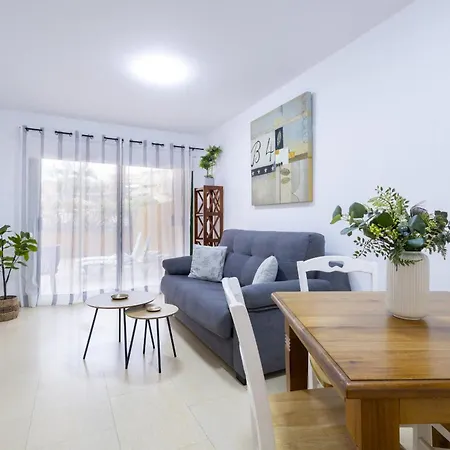 Vivienda Con Piscina En